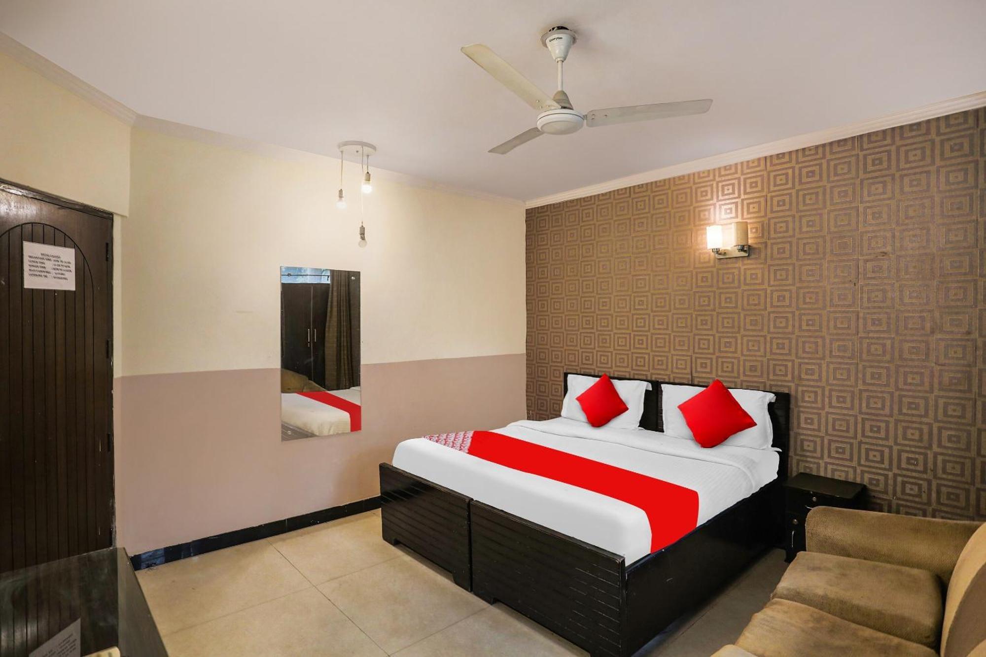 Hotel O Royal Galaxy نيودلهي المظهر الخارجي الصورة